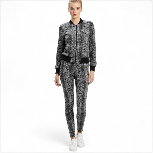 Gigi C Sport Snakeskin Black Reversible Bomber Jacket & Leggings Set XS / S - Picture 1 of 8